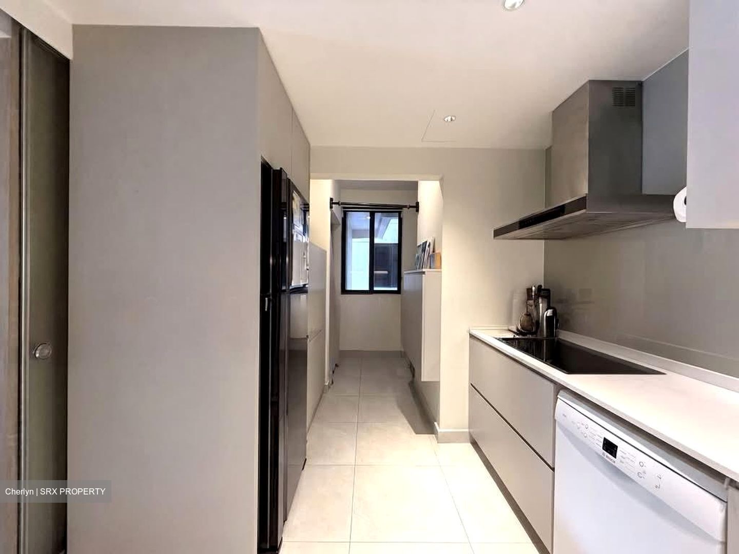 Hilltop Grove (D23), Condominium #588300971